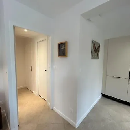 T3 Climatise Avec Jardin Proche Et *